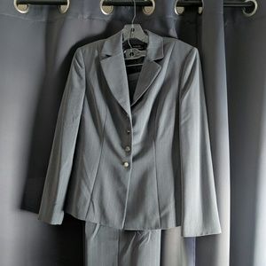 Giorgio Saint Angelo Women's Suit